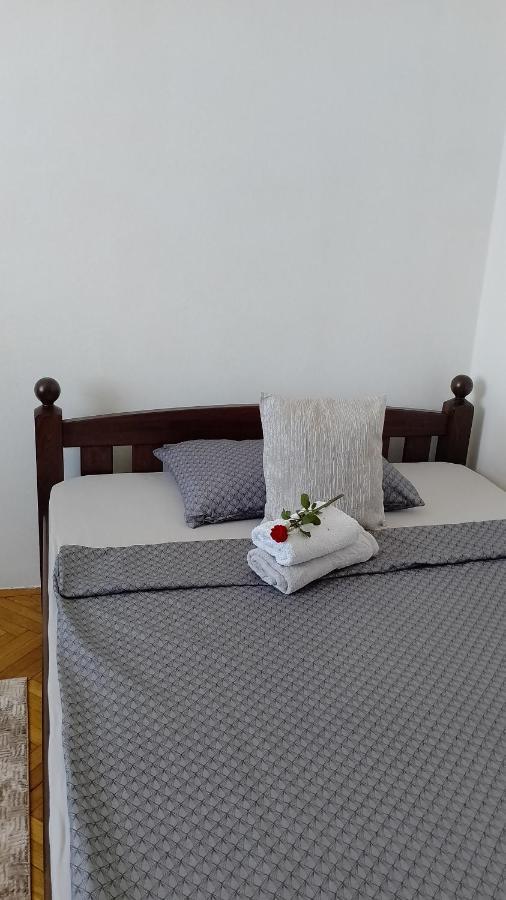 Apartments Aynur Біхач Екстер'єр фото